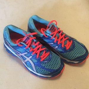 ASICS - Gel Cumulous 15 Running Shoe
